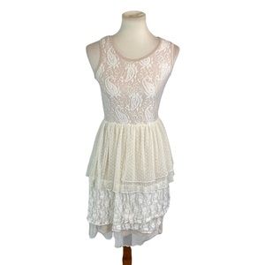 Woman’s Rod’s lace layered sleeveless boho dress size M